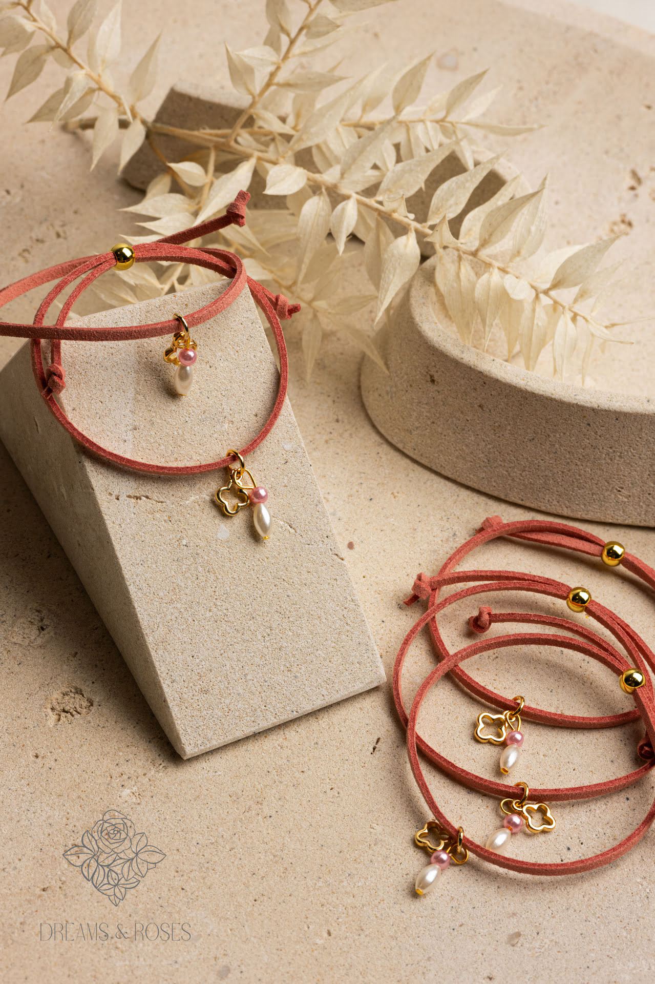 Μαρτυρικό βραχίολι K2 κρεμαστός σταυρός με πέρλα 50τμχ