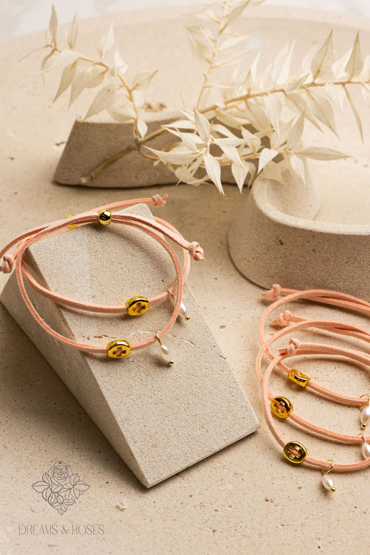 Μαρτυρικό βραχιόλι K25 επιχρυσομένο σταυρό 50τμχ