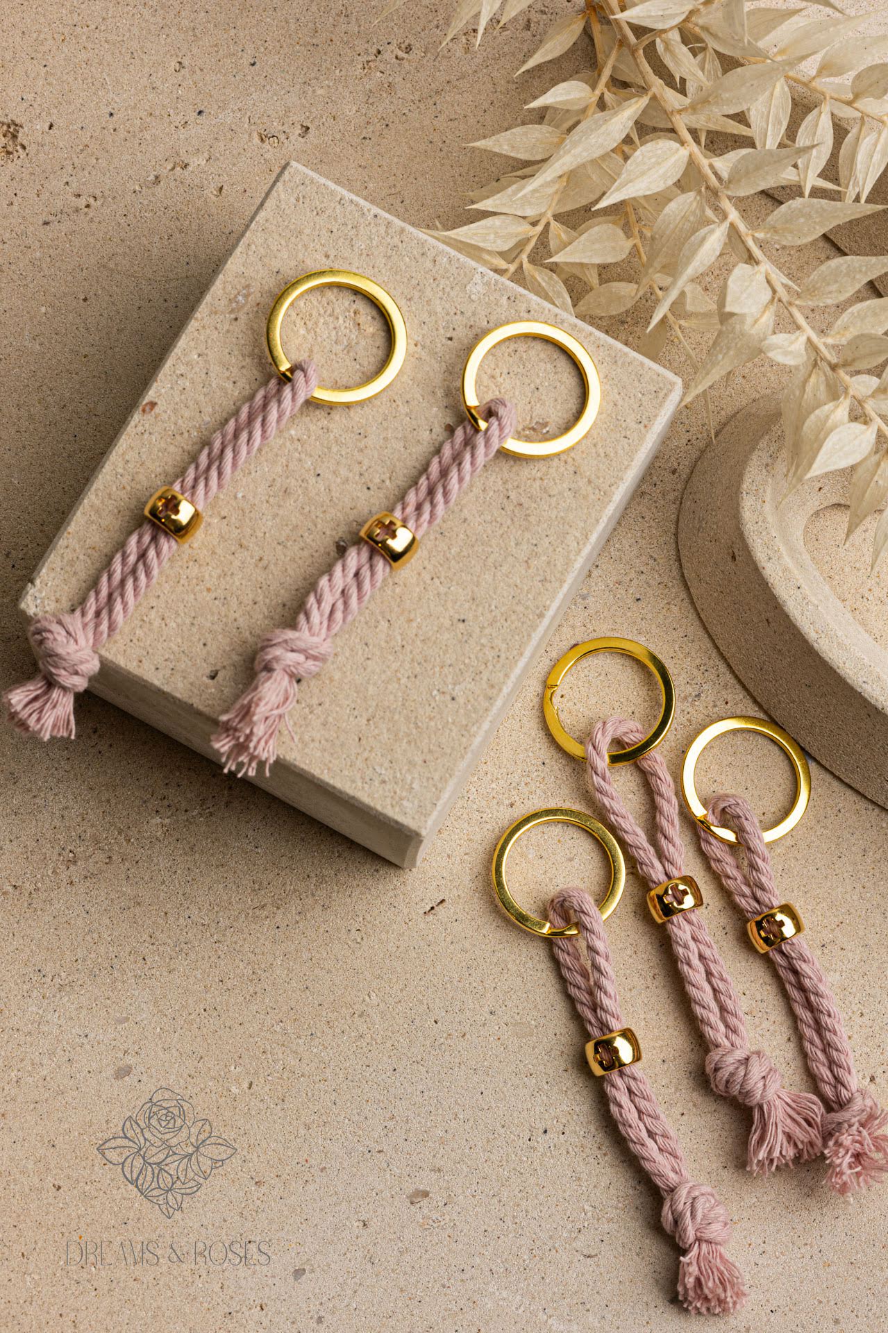 Μαρτυρικό μπρελόκ K34 επίχρυσο σταυρό 24Κ 50τμχ