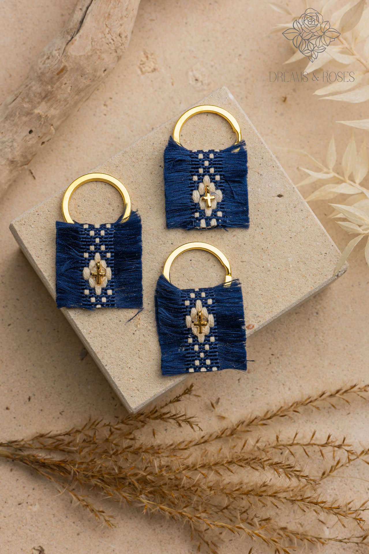 Μαρτυρικό μπρελόκ A69 με επίχρυσο σταυρό 24Κ 50τμχ