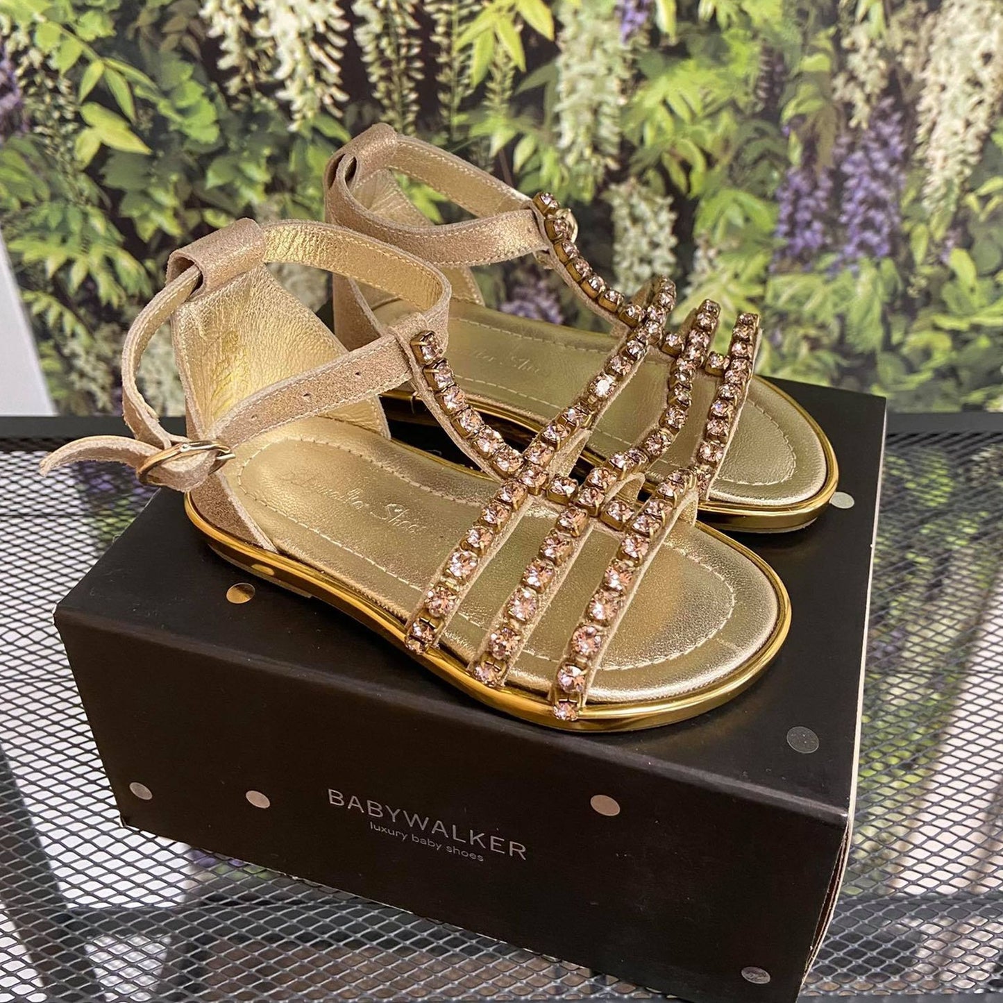 Sandal with svarovski crystals LU6067 gold